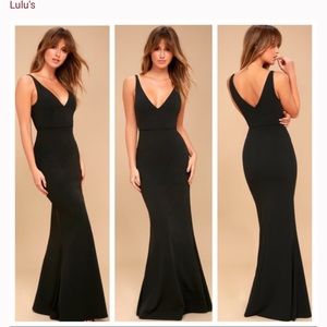 Lulu*s Melora black maxi dress